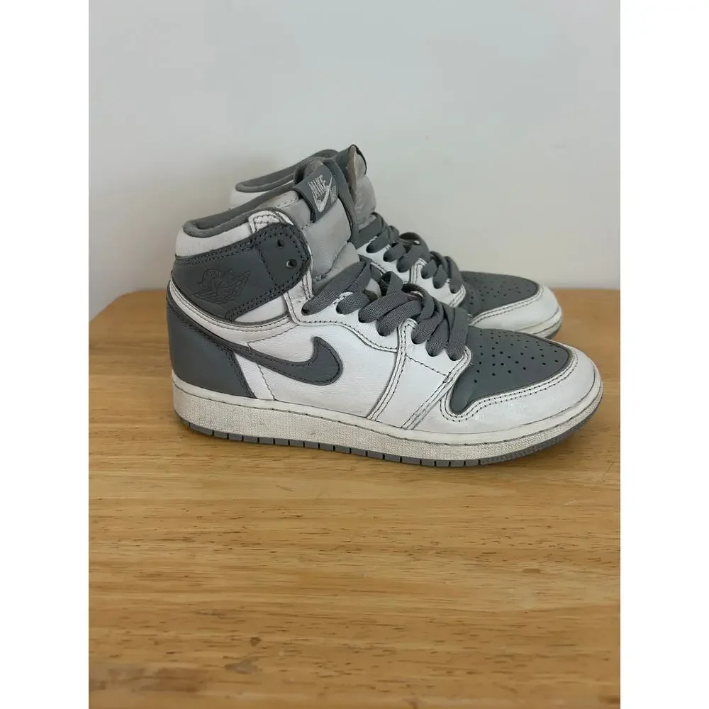 Nike Air Jordan 1 Retro High OG Stealth GS Size 4Y Shoes 575441-037 White Grey